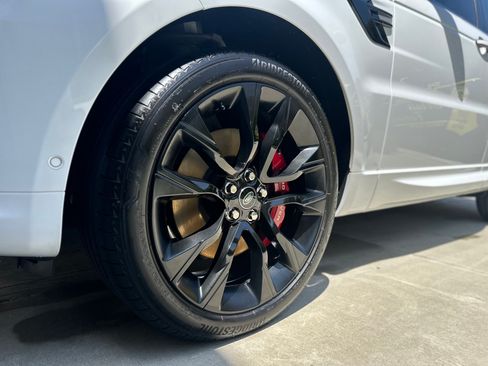 Used 2021 Land Rover Range Rover Sport HST image 9