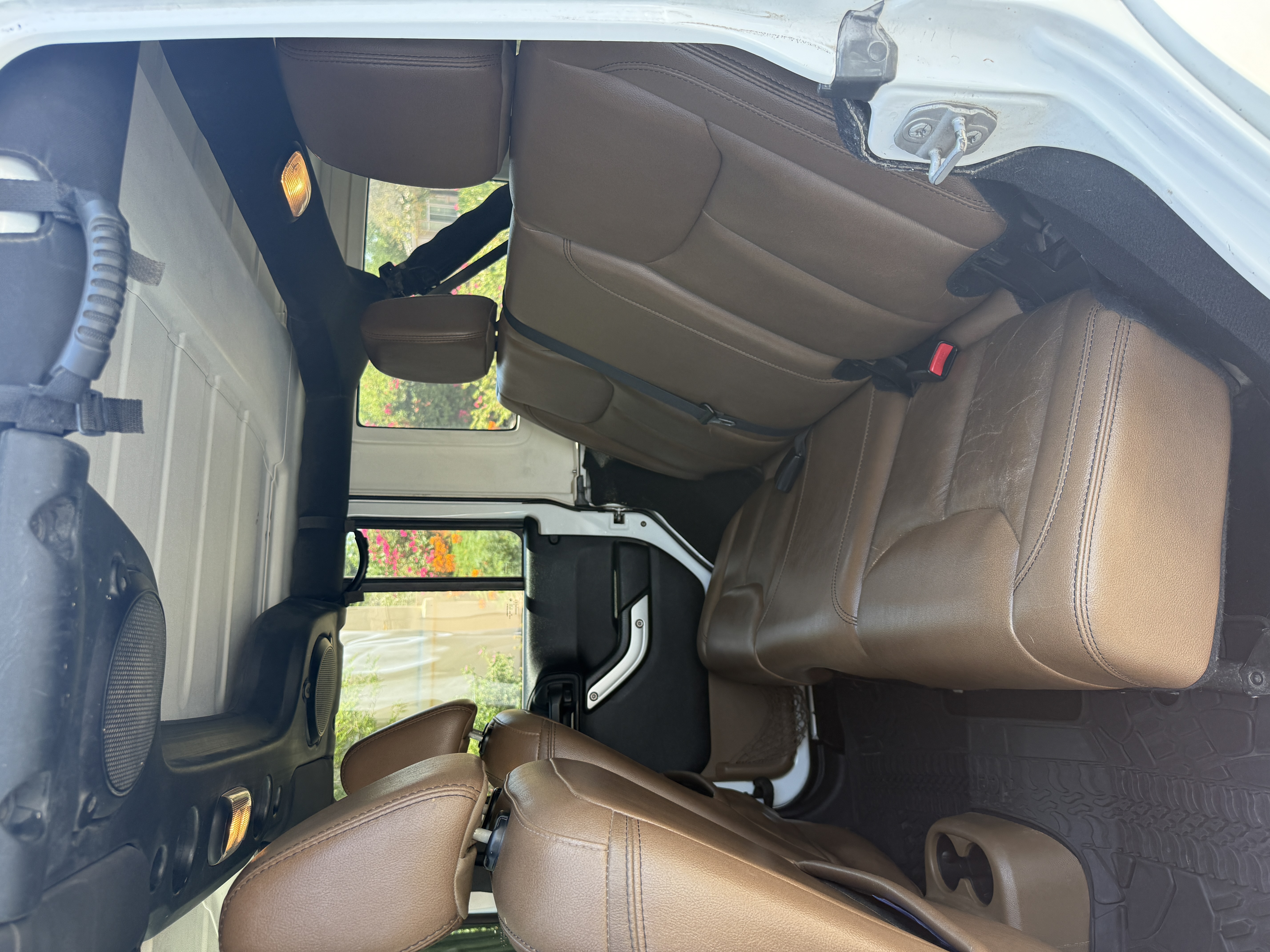 Used 2014 Jeep Wrangler Unlimited Sahara w/ Mopar Chrome Edition Group AWD/4WD image 12