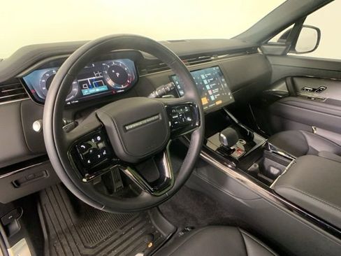 Used 2025 Land Rover Range Rover Sport Dynamic SE image 10
