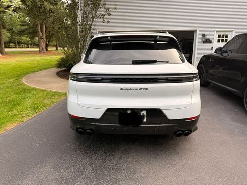 Used 2025 Porsche Cayenne GTS AWD/4WD image 6