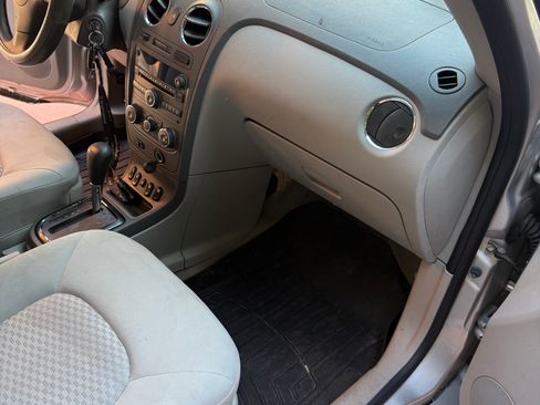 Used 2007 Chevrolet HHR LT image 12