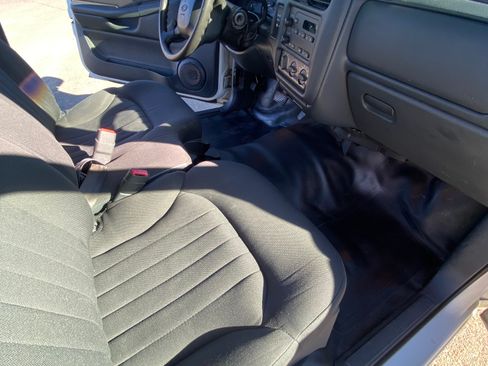 Used 2003 Chevrolet S10 Pickup Pickup 3D 6 ft image 14