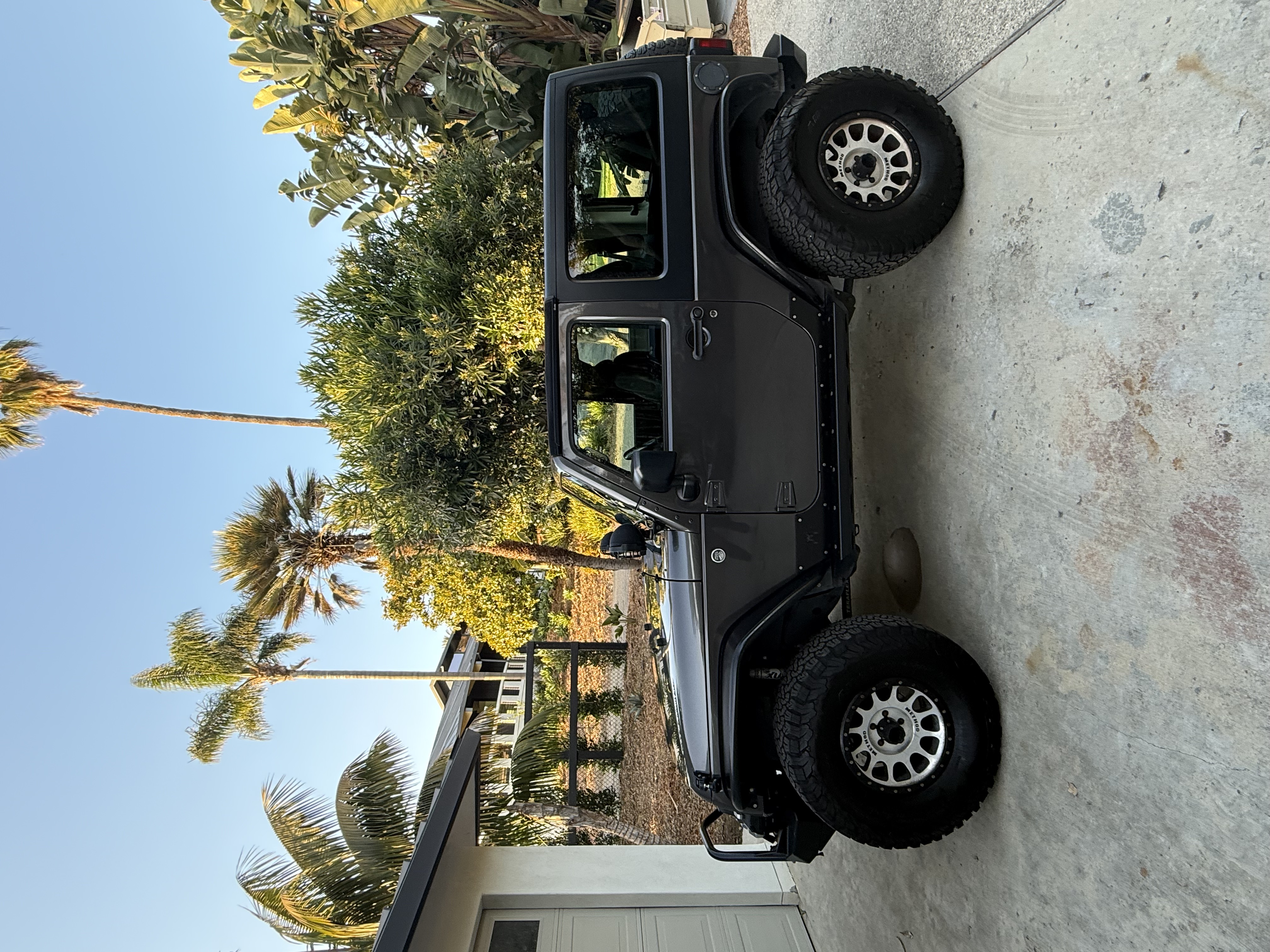 Used 2016 Jeep Wrangler Sport w/ Quick Order Package 24S AWD/4WD image 2