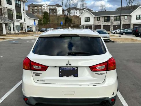 Used 2017 Mitsubishi Outlander Sport LE image 6