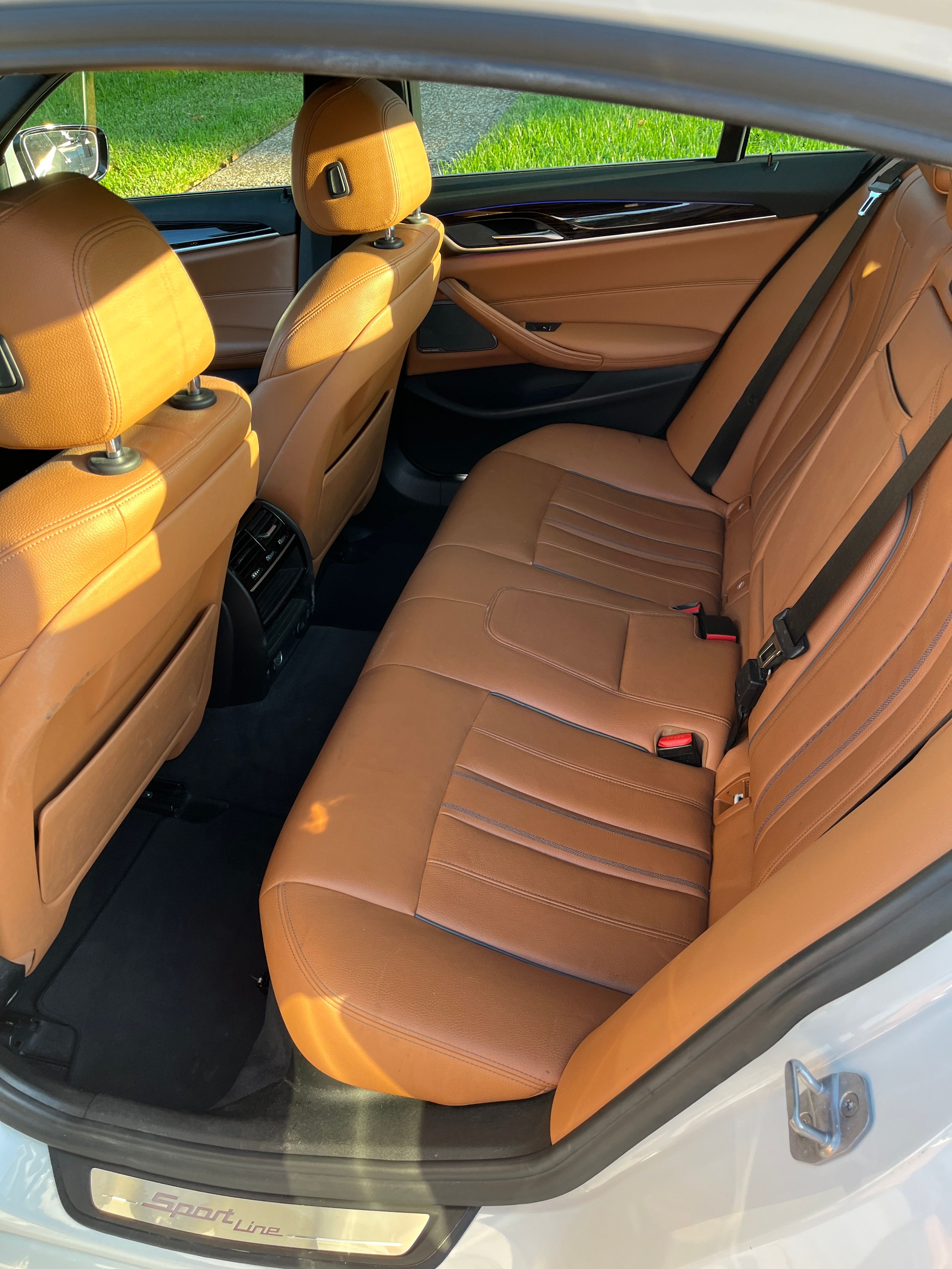 Used 2018 BMW 540i RWD image 9