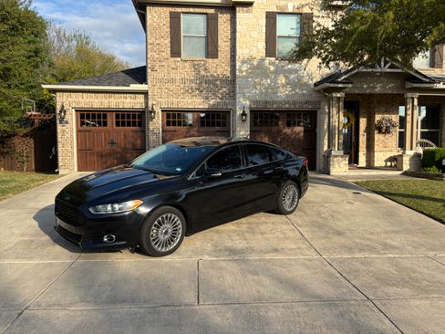 Used 2014 Ford Fusion Titanium image 5