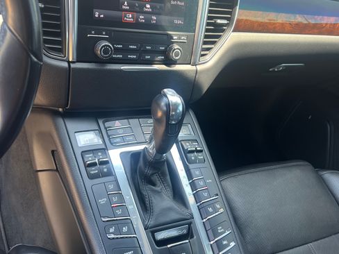 Used 2018 Porsche Macan S AWD/4WD image 13