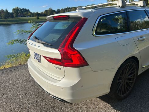 Used 2018 Volvo V90 T5 Inscription image 10