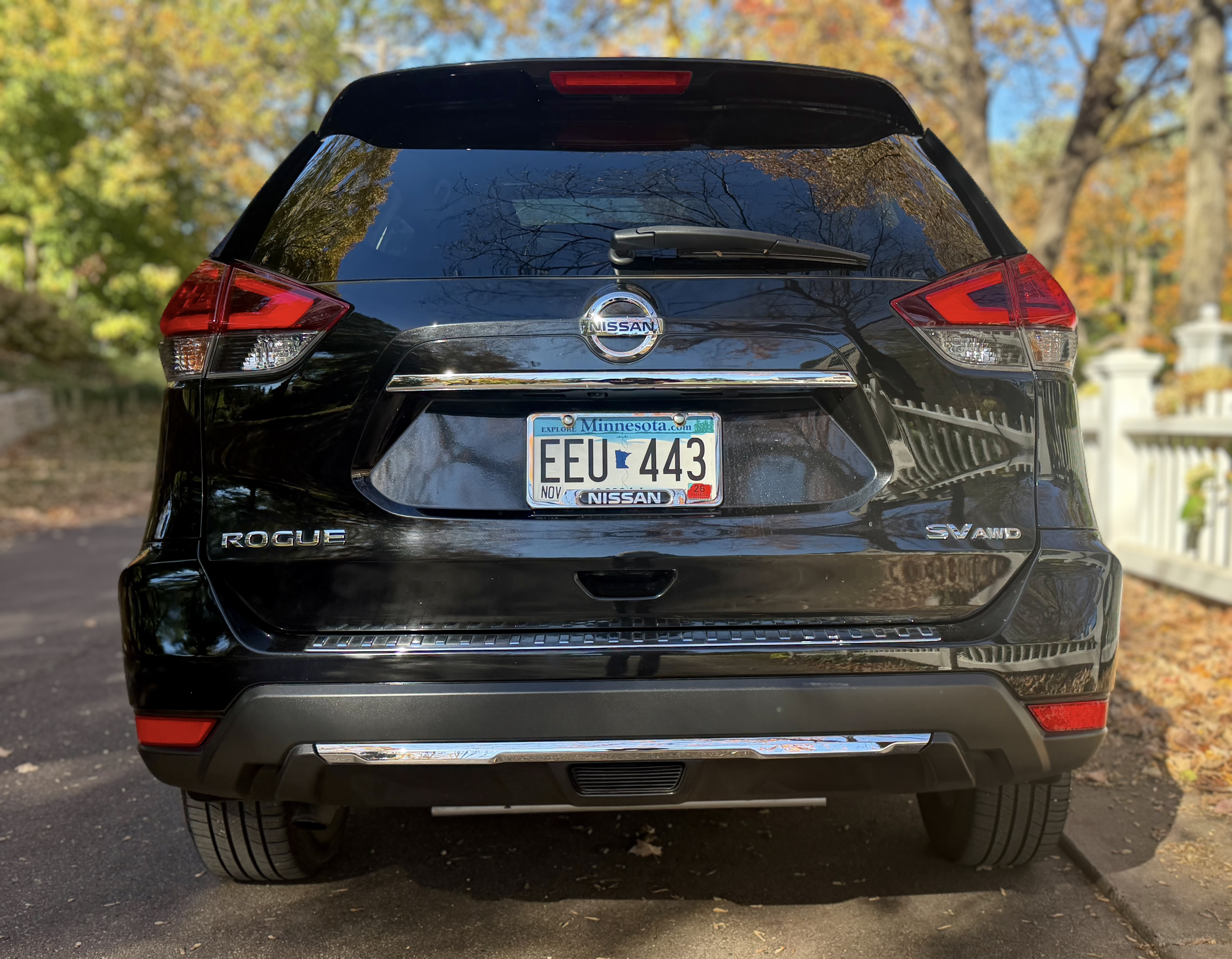Used 2017 Nissan Rogue SL w/ SL Premium Package AWD/4WD image 8