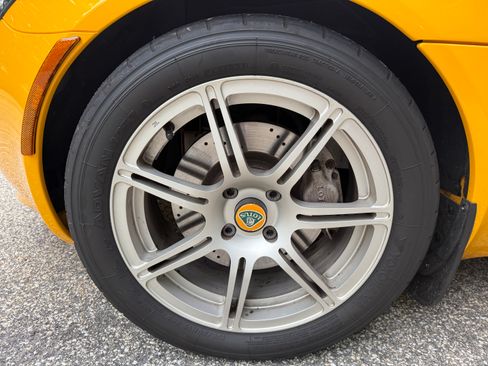Used 2005 Lotus Elise RWD image 14