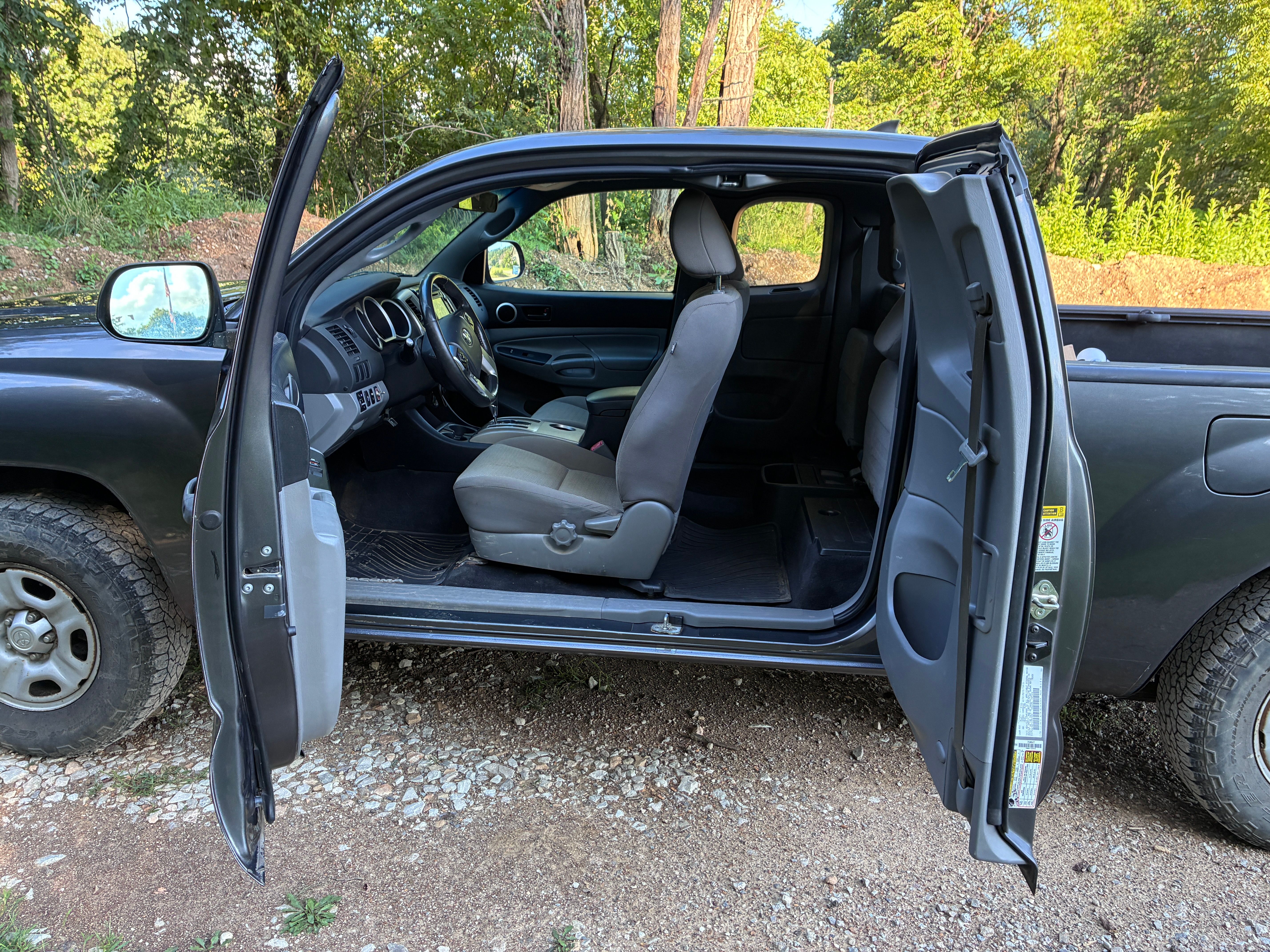 Used 2015 Toyota Tacoma 2WD Access Cab w/ SR5 Package image 15