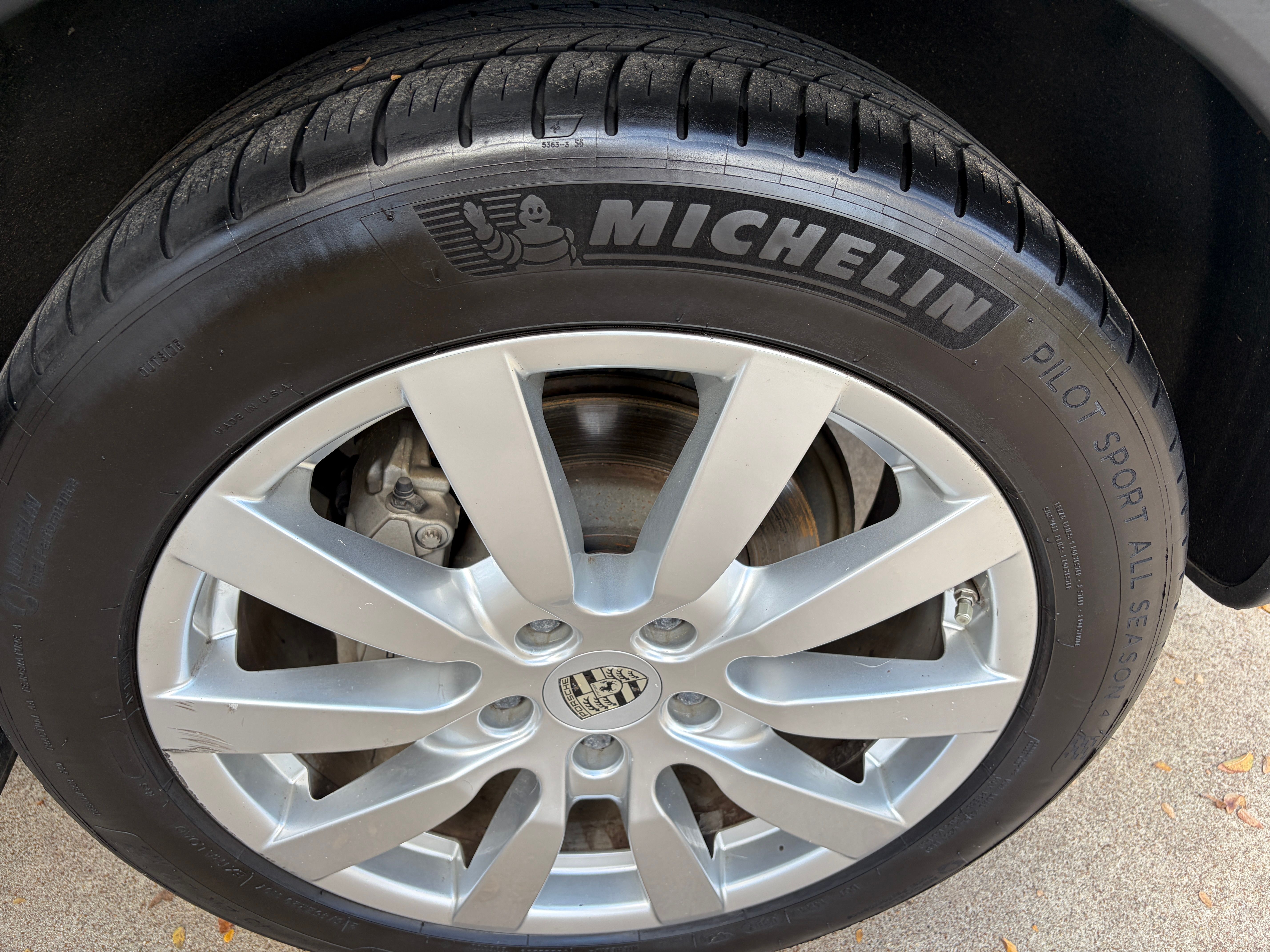 Used 2012 Porsche Cayenne S AWD/4WD image 11