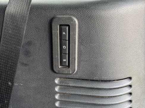 Used 2017 Ford Expedition XLT w/ Equipment Group 201A image 9