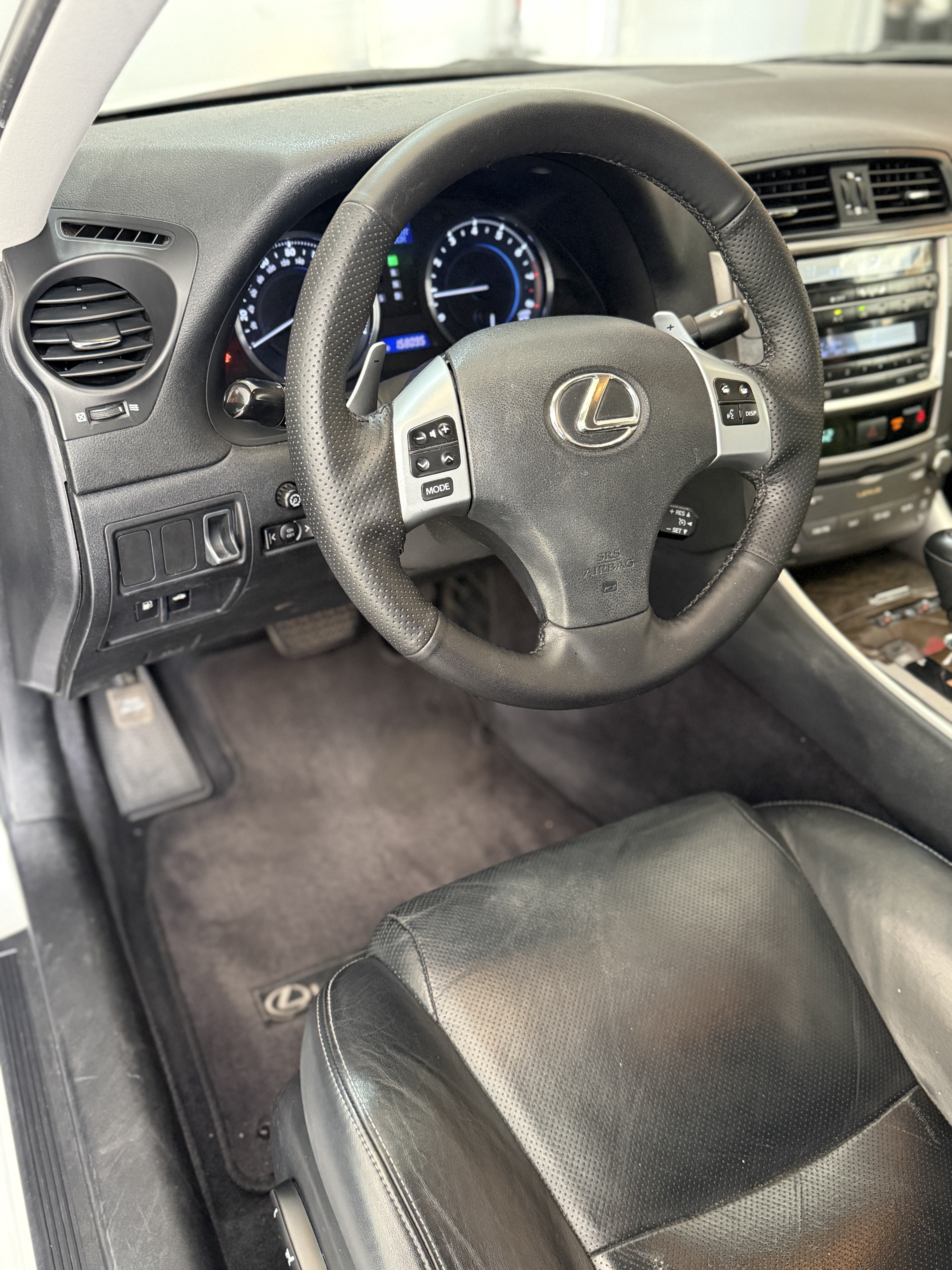 Used 2011 Lexus IS 250 w/ Premium Pkg Value Edition RWD image 14