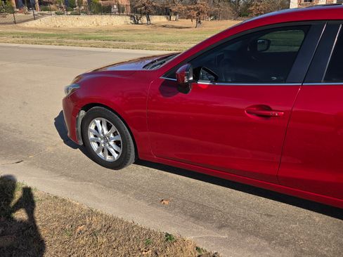 Used 2015 MAZDA MAZDA3 i Grand Touring image 5