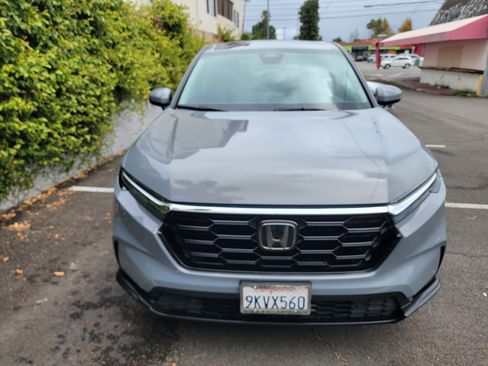 Used 2024 Honda CR-V EX-L image 4