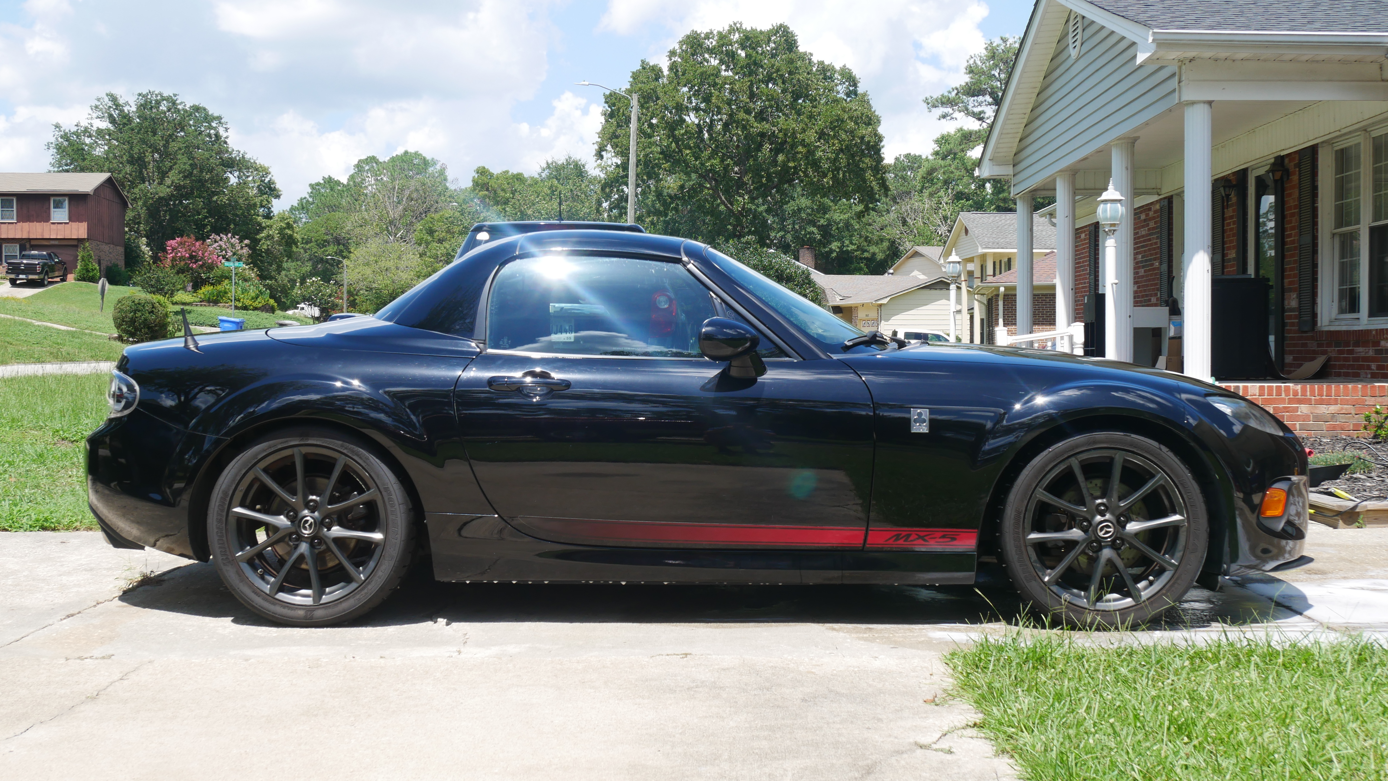 Used 2014 MAZDA MX-5 Miata Club RWD image 4
