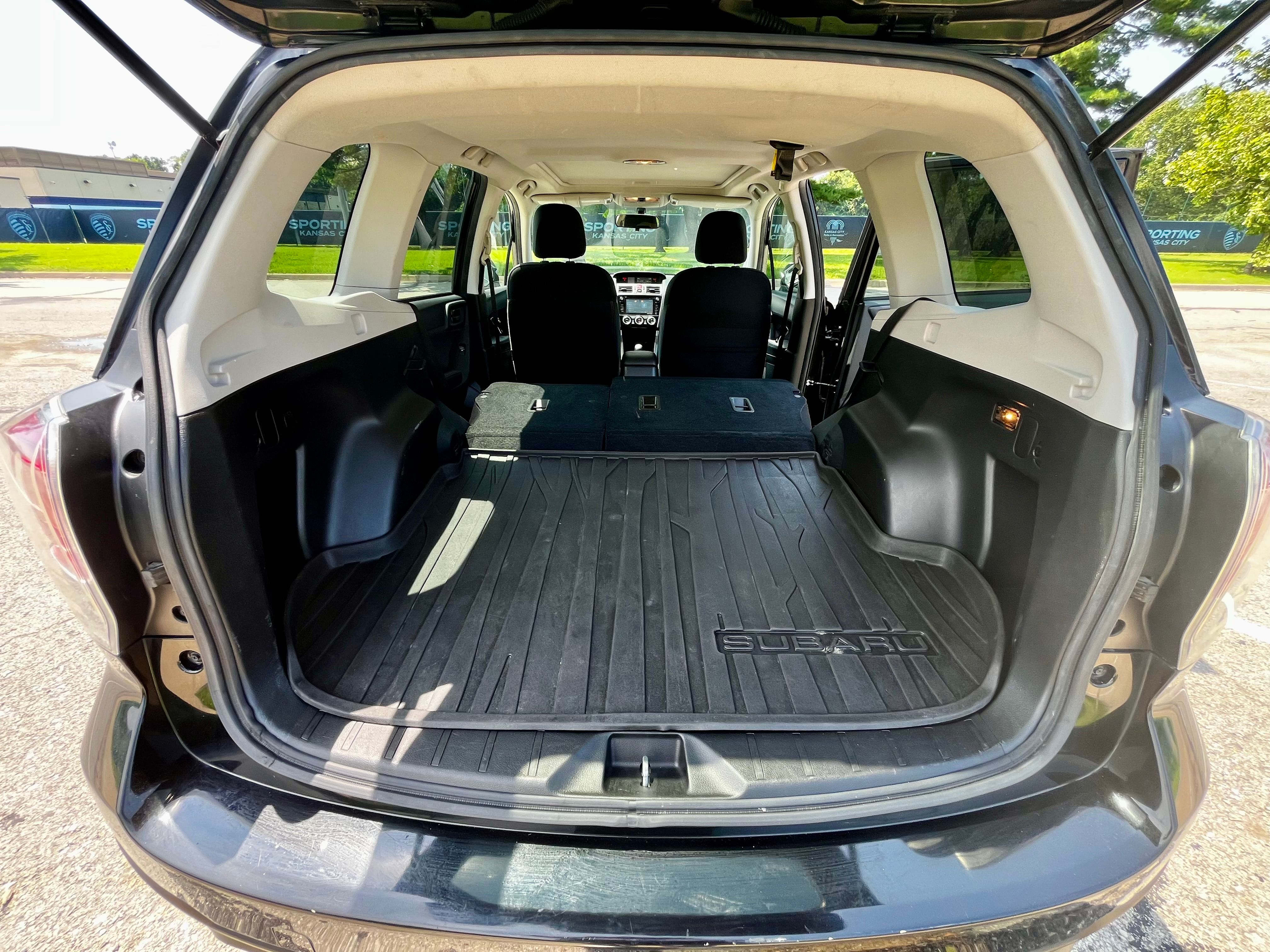 Used 2017 Subaru Forester 2.5i Premium w/ All-Weather Package AWD/4WD image 23