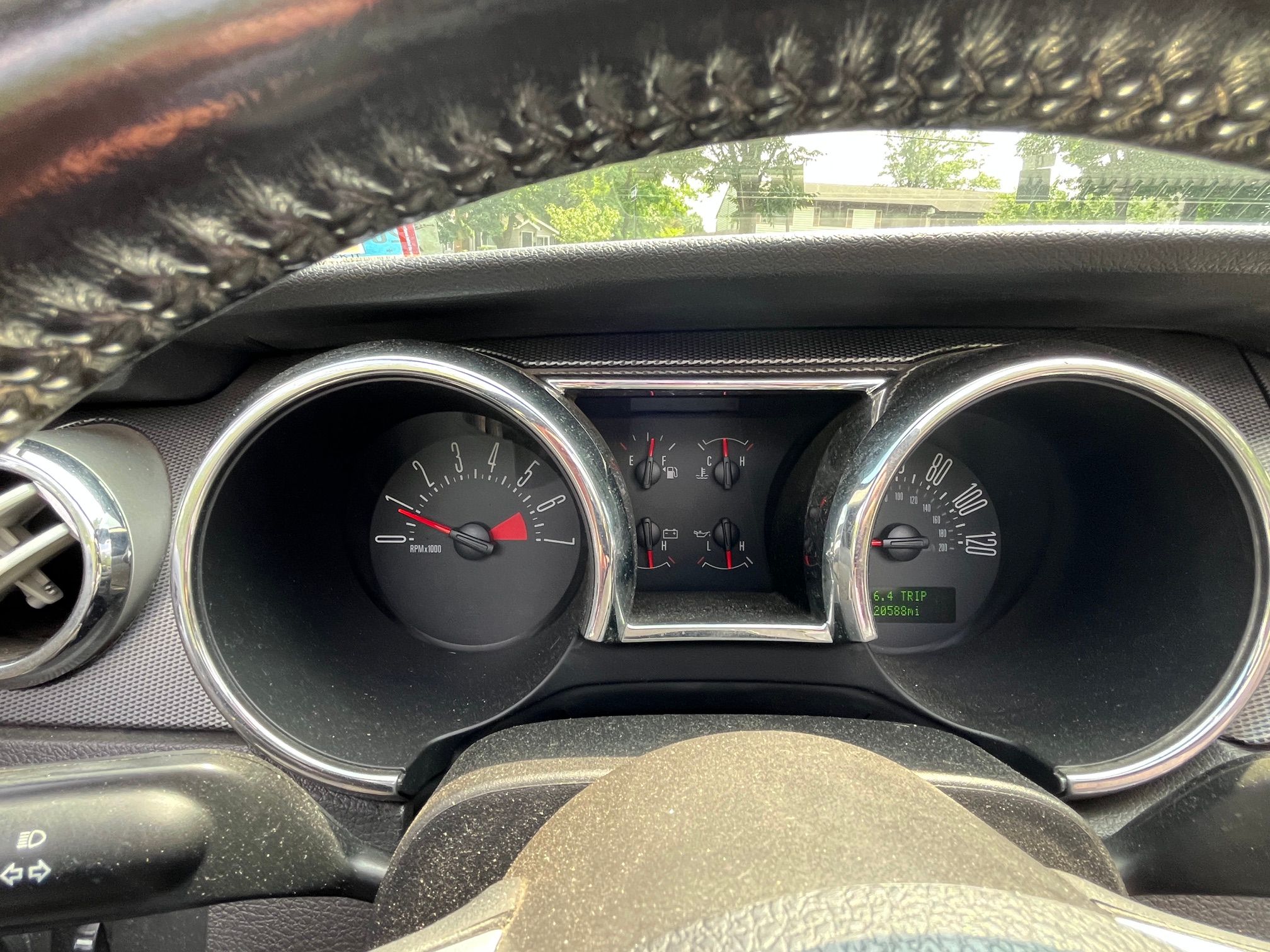 Used 2007 Ford Mustang Convertible RWD image 16
