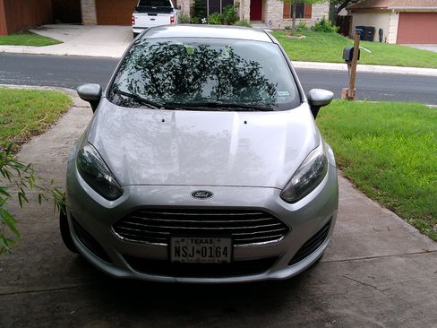Used 2018 Ford Fiesta SE FWD image 10