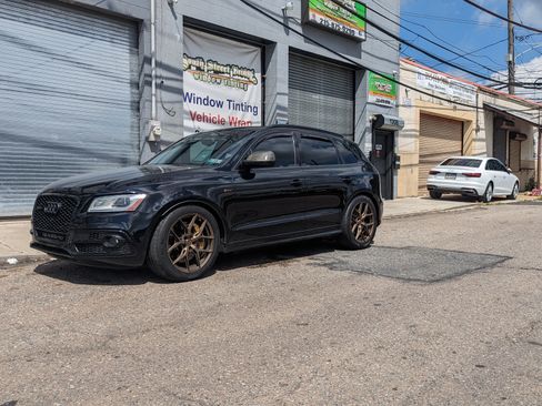 Used 2015 Audi SQ5 Premium Plus w/ Technology Package AWD/4WD image 1