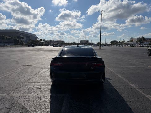 Used 2020 Dodge Charger Scat Pack image 8