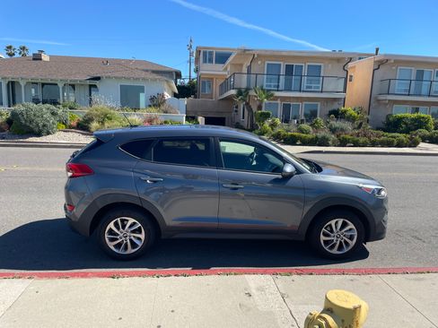 Used 2017 Hyundai Tucson SE image 6