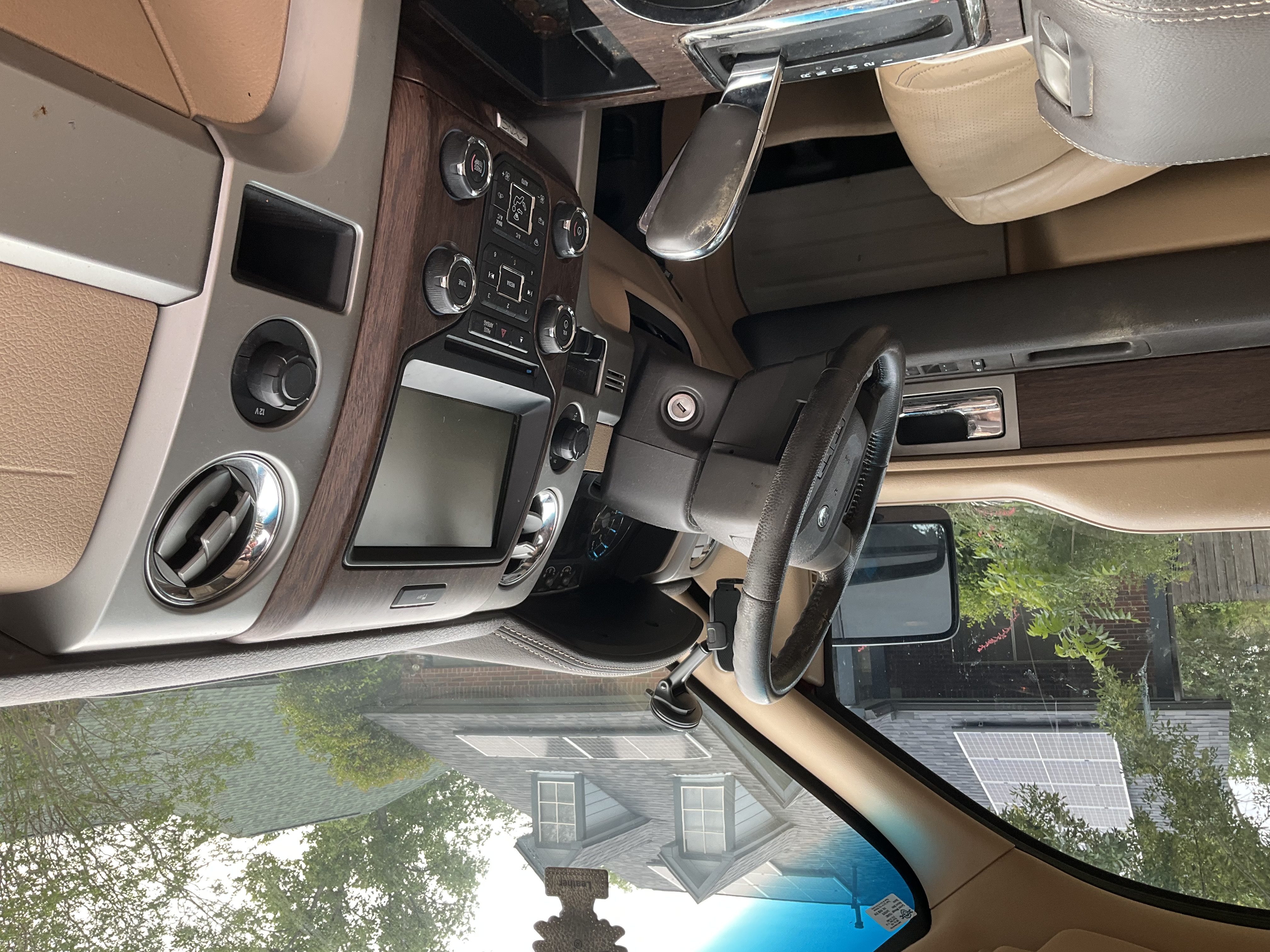 Used 2014 Ford F150 Lariat w/ Equipment Group 501A Mid AWD/4WD image 9