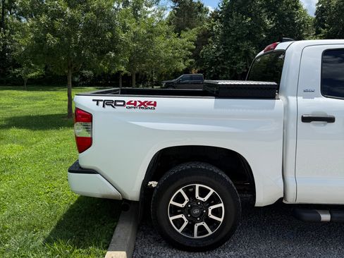 Used 2021 Toyota Tundra SR5 w/ TRD Off-Road Plus Package AWD/4WD image 6