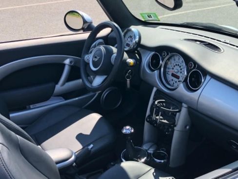 Used 2008 MINI Cooper Convertible FWD image 5