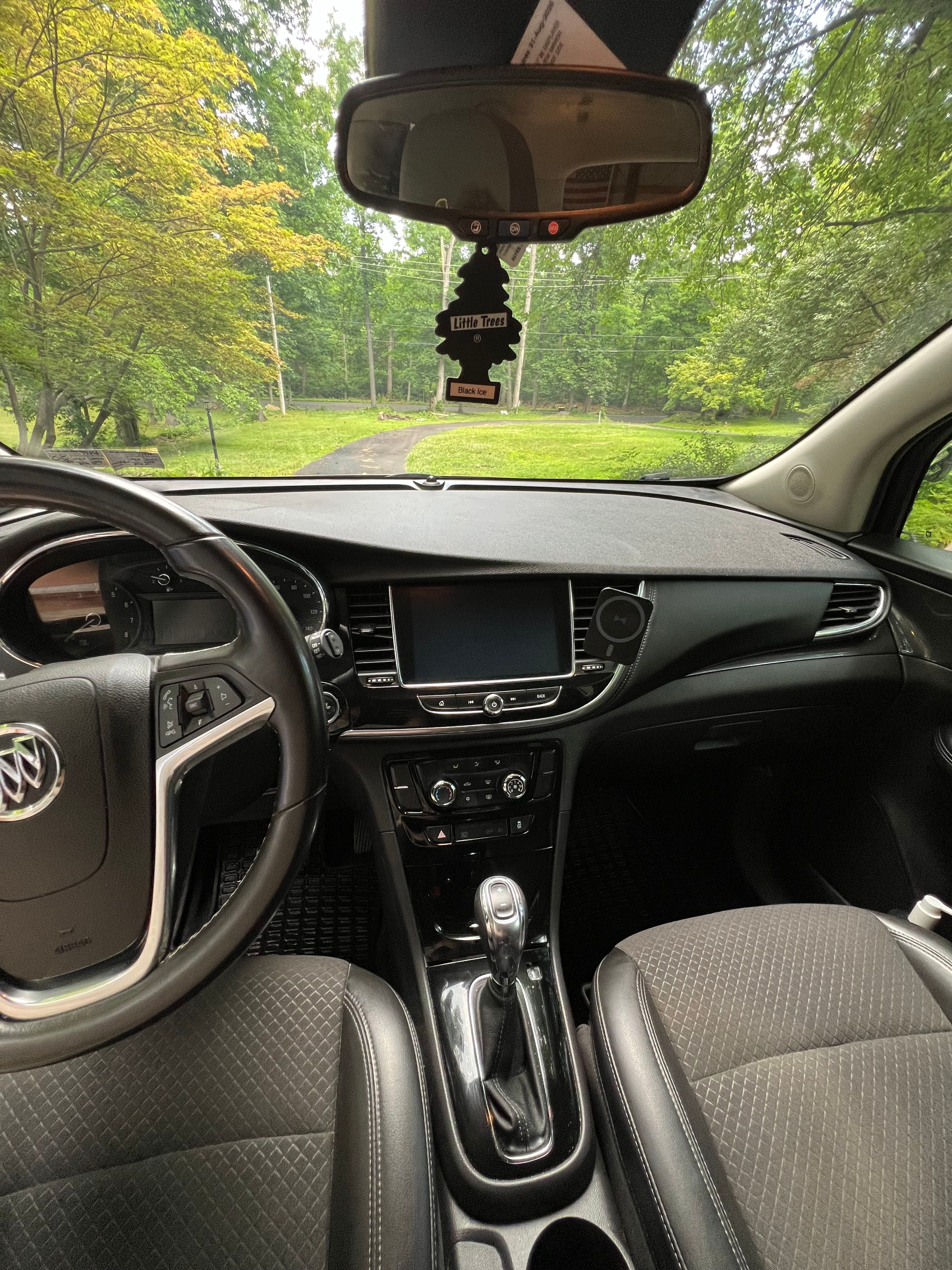 Used 2019 Buick Encore Preferred AWD/4WD image 10