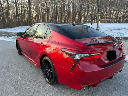 Used 2023 Toyota Camry XSE image 2