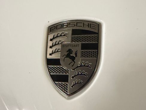 Used 2022 Porsche Cayenne GTS w/ Premium Package Plus AWD/4WD image 5