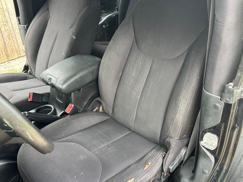 Used 2014 Jeep Wrangler Sport image 19