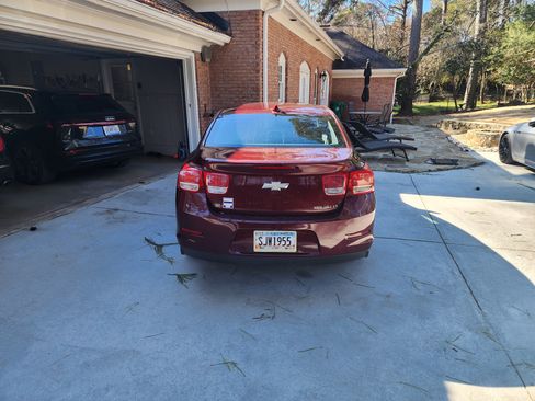 Used 2015 Chevrolet Malibu LT w/ Power Convenience Package image 4