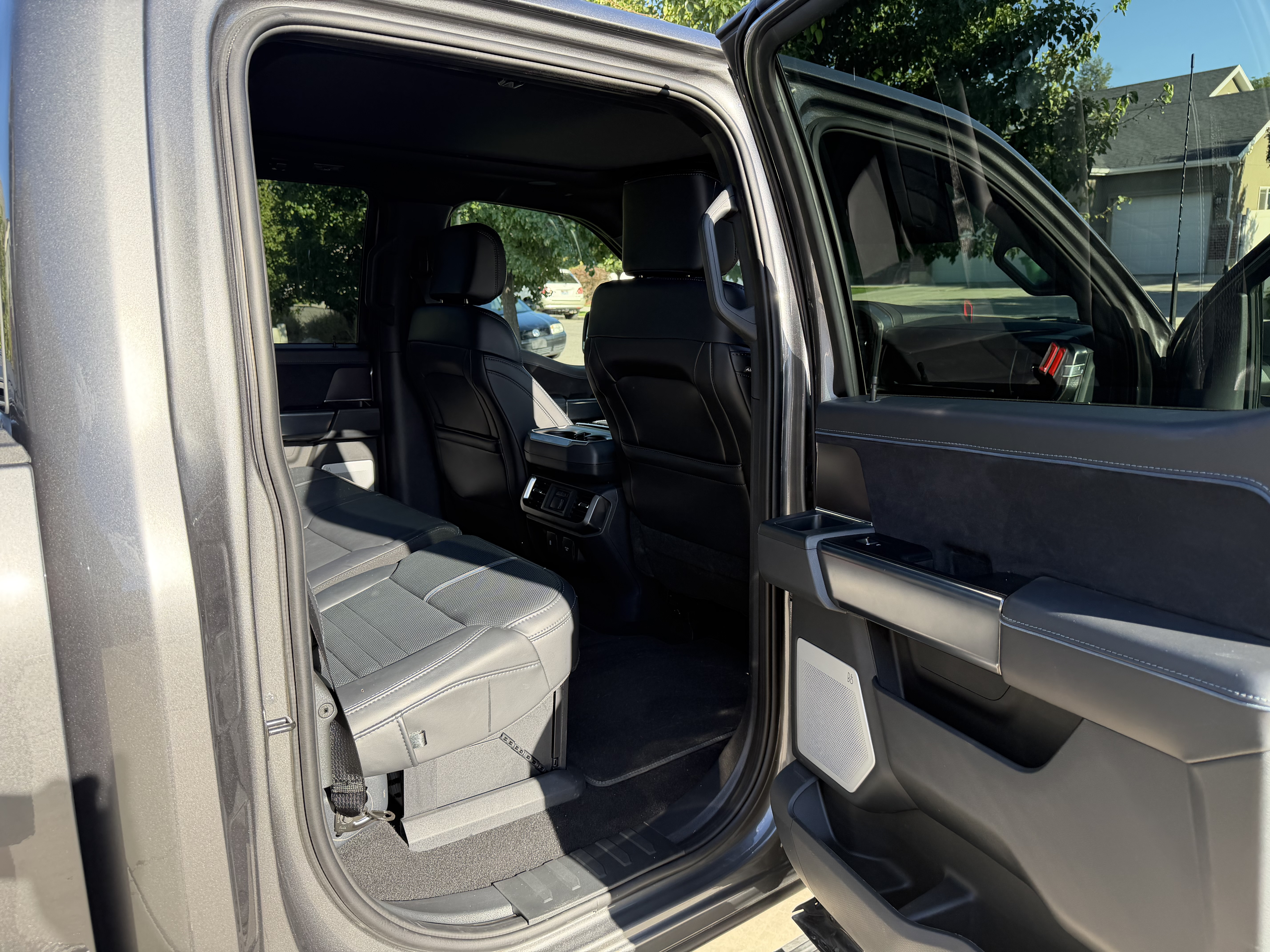 Used 2025 Ford F150 Platinum w/ Equipment Group 702A High AWD/4WD image 21