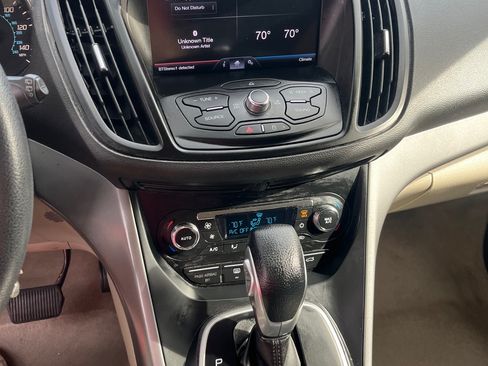 Used 2013 Ford Escape SE image 11