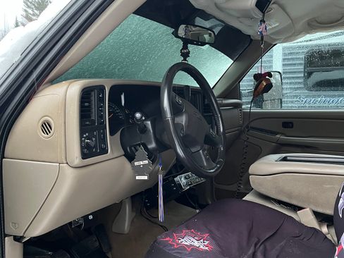 Used 2005 Chevrolet Silverado 3500 LS w/ Skid Plate Package image 9