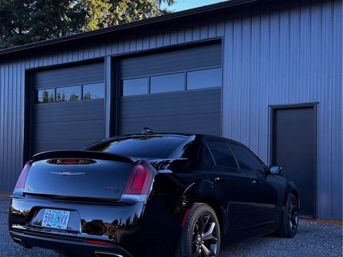 Used 2022 Chrysler 300 S w/ Comfort Group image 4