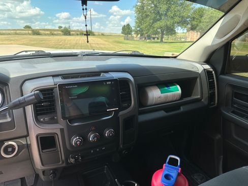 Used 2018 RAM 2500 Tradesman w/ Chrome Appearance Group AWD/4WD image 21