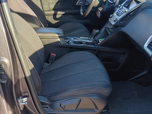 Used 2016 Chevrolet Equinox LT w/ Convenience Package image 13
