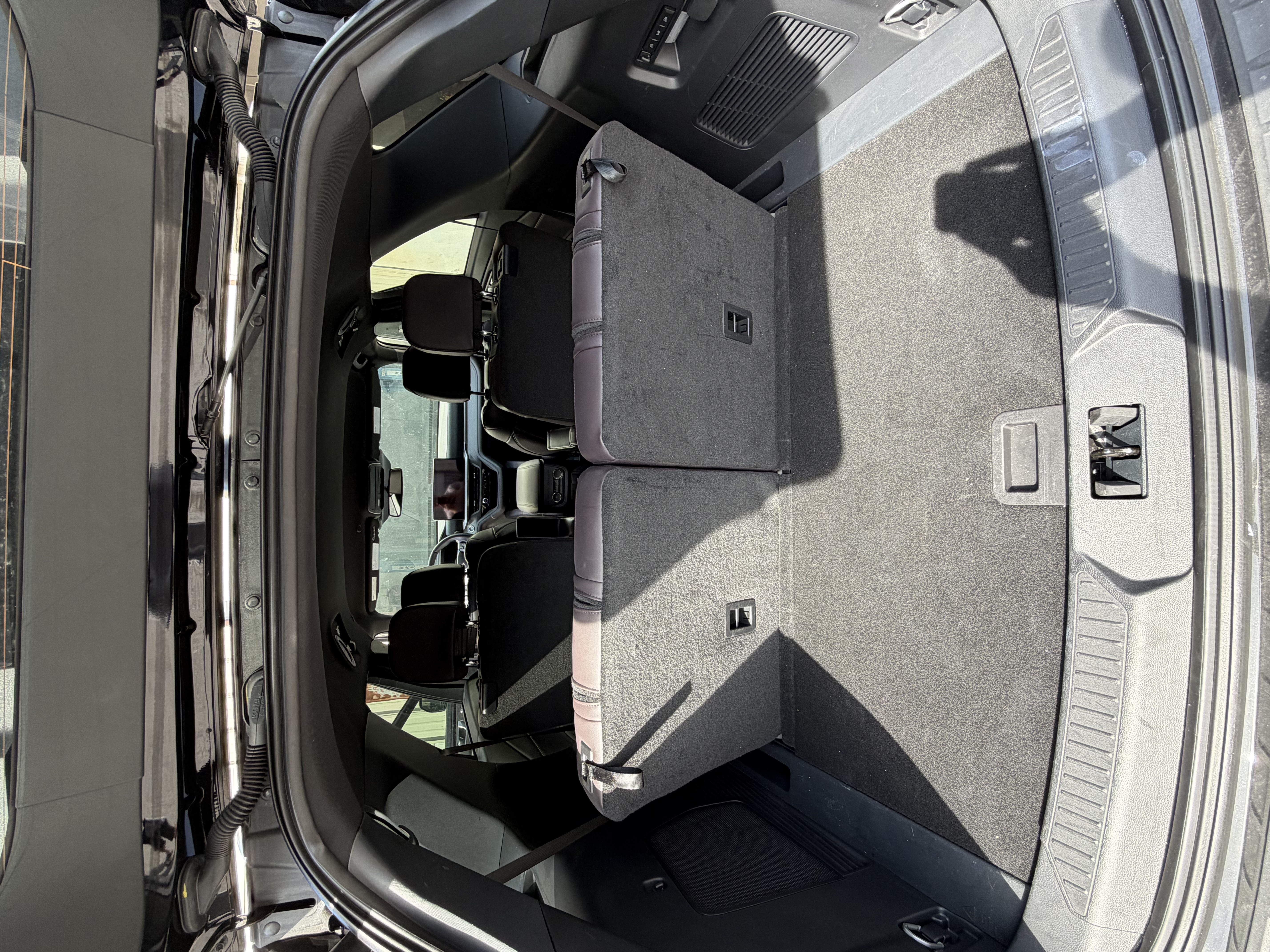 Used 2026 Ford Explorer Platinum RWD image 13