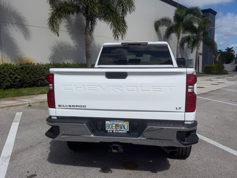Used 2024 Chevrolet Silverado 2500 LT image 4