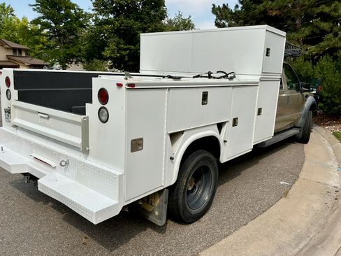 Used 2008 Ford F550 4x4 Crew Cab Super Duty image 27