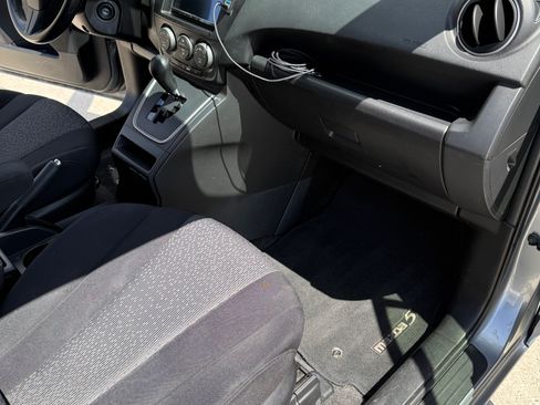 Used 2012 MAZDA MAZDA5 Sport image 16