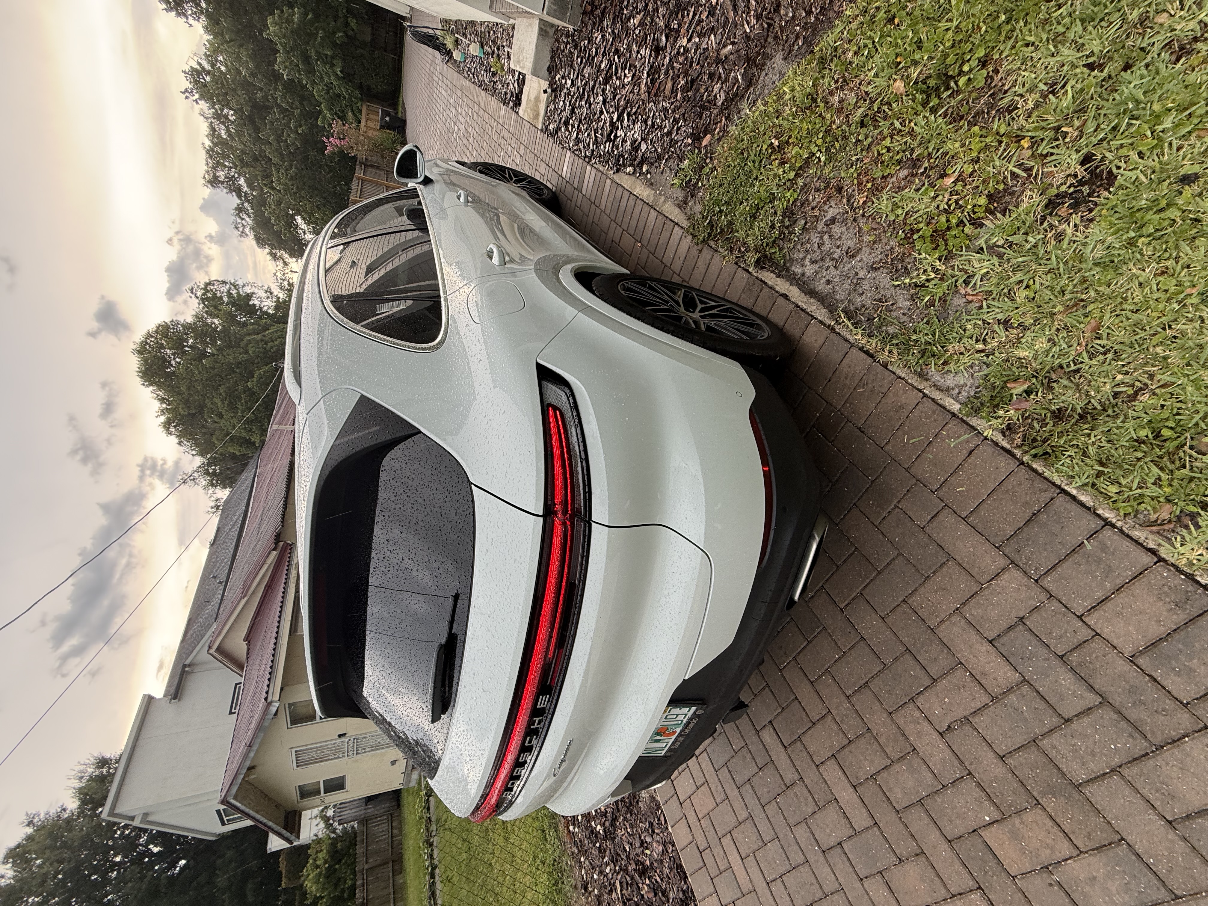 Used 2024 Porsche Cayenne AWD/4WD image 5