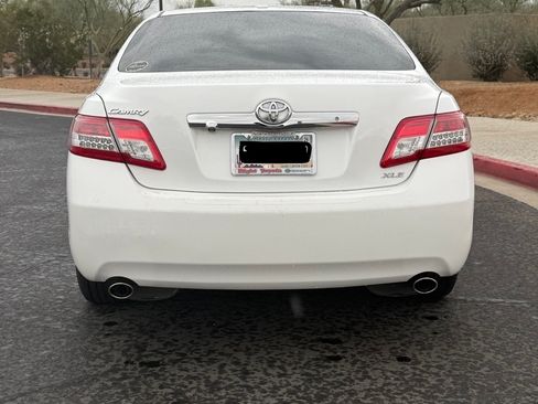 Used 2011 Toyota Camry XLE image 9