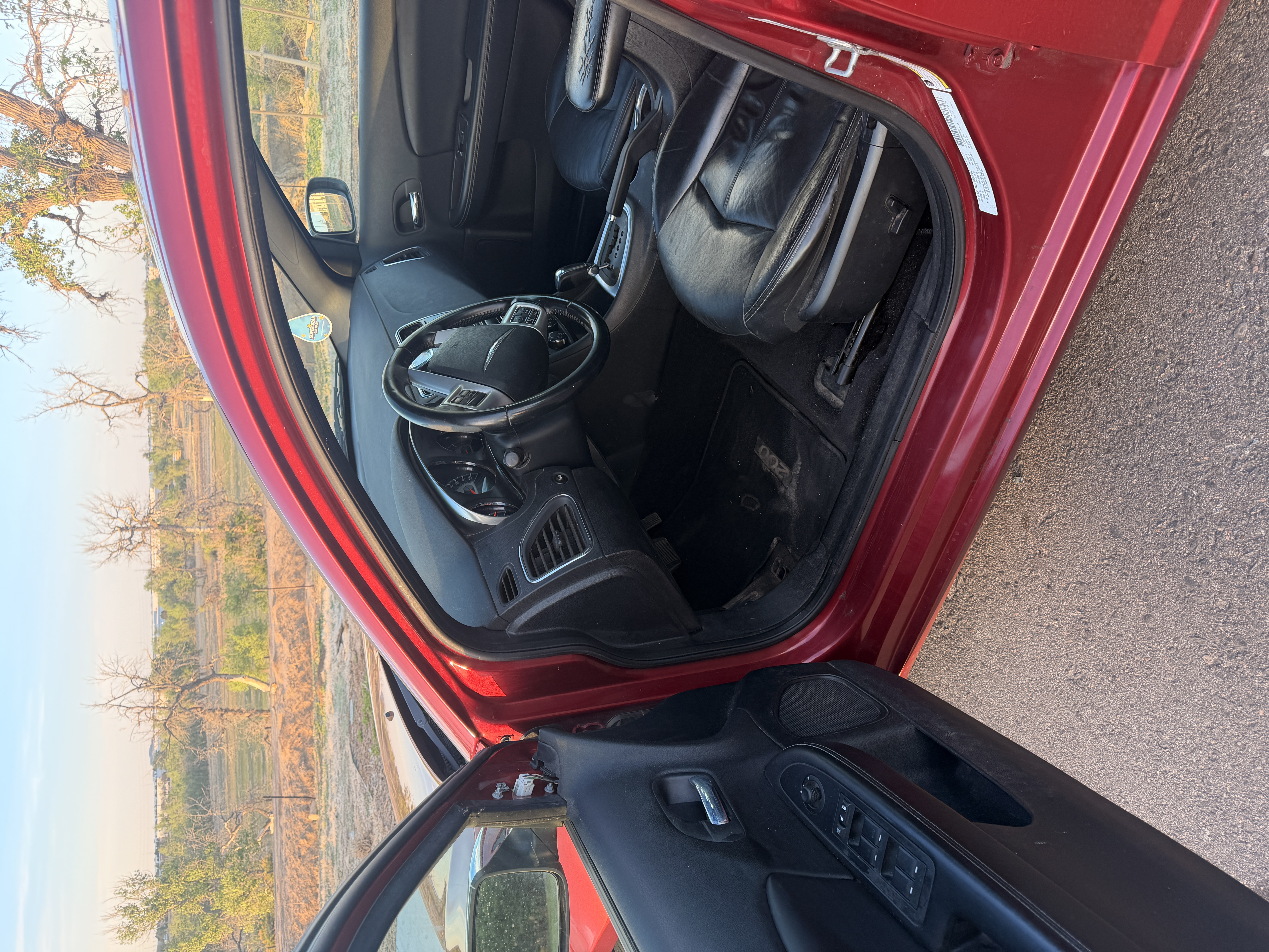Used 2011 Chrysler 200 Limited FWD image 9