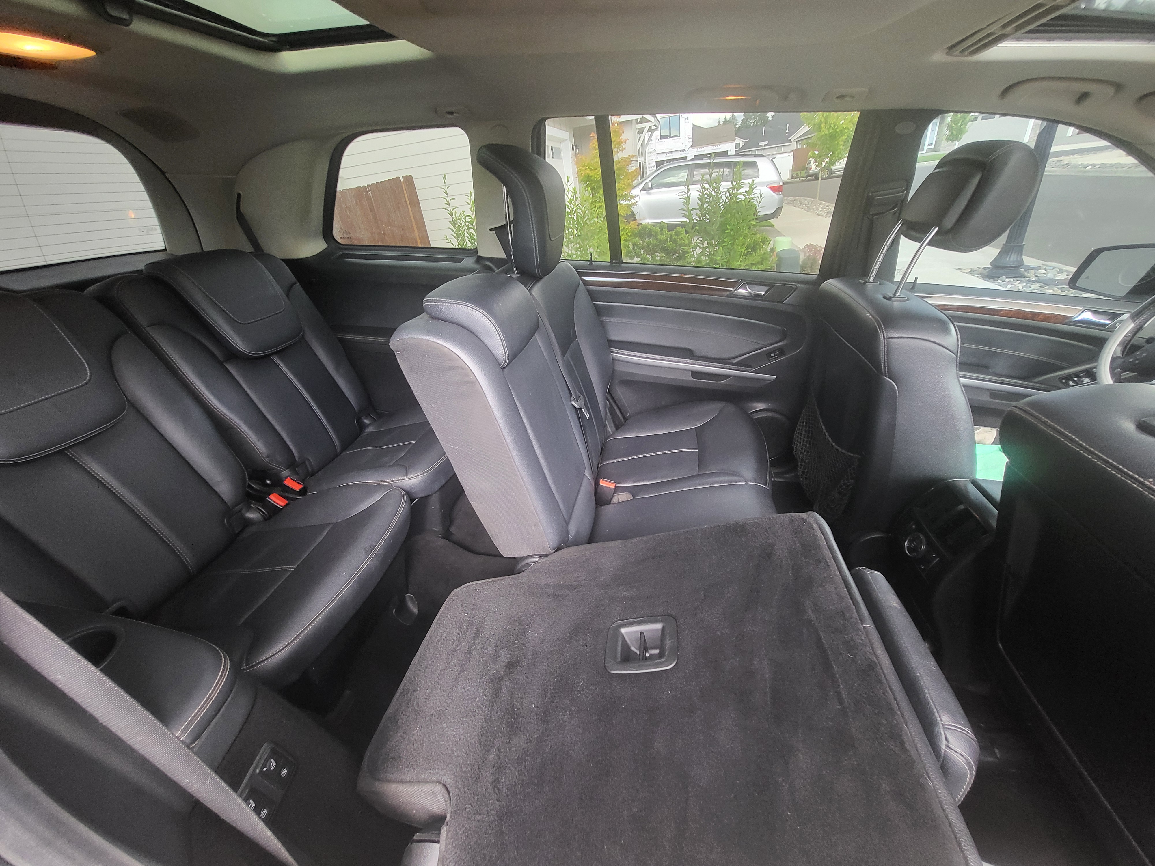 Used 2012 Mercedes-Benz GL 450 4MATIC image 11
