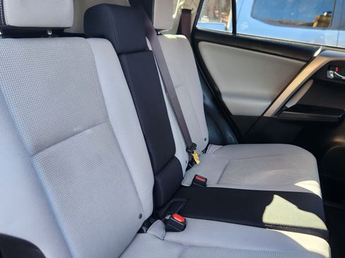 Used 2016 Toyota RAV4 XLE image 5